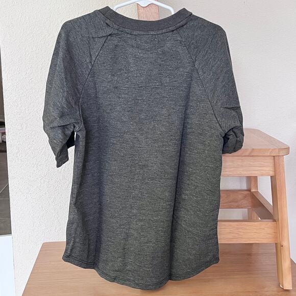 Miki Miette Soundwaves Sydney Black Graphic Short Sleeve Crew T-Shirt 10Y NWT - Picture 3 of 4